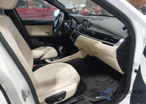 2018 BMW X1 xDrive28I из США, поврежденный, VIN WBXHT3C37J5K29414